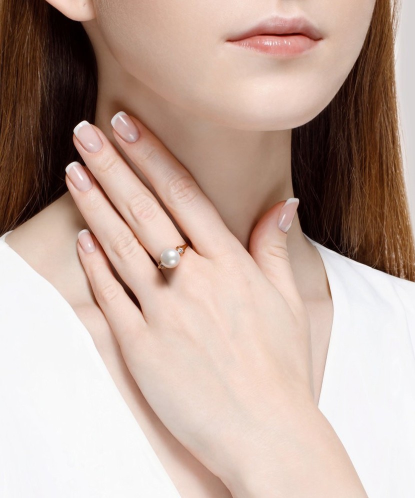 Auksinis žiedas su perlu ir cirkoniais - Auksiniai žiedai - Goldinga Auksinis žiedas su perlu ir cirkoniais - Auksiniai žiedai - Goldinga