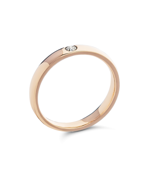 Gold ring with diamond