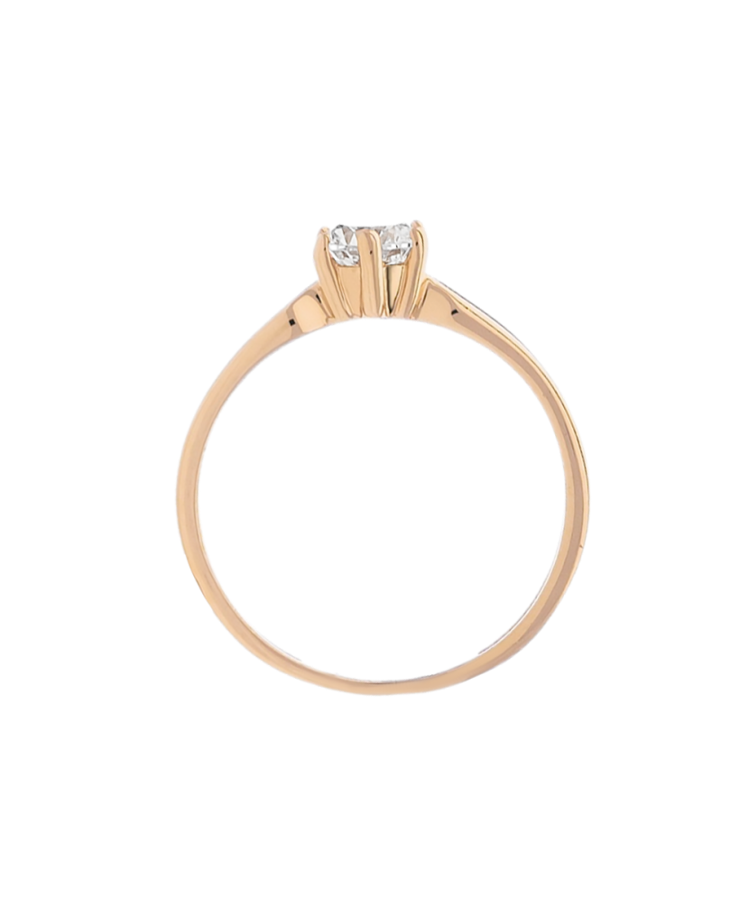 Gold ring with zirconium
