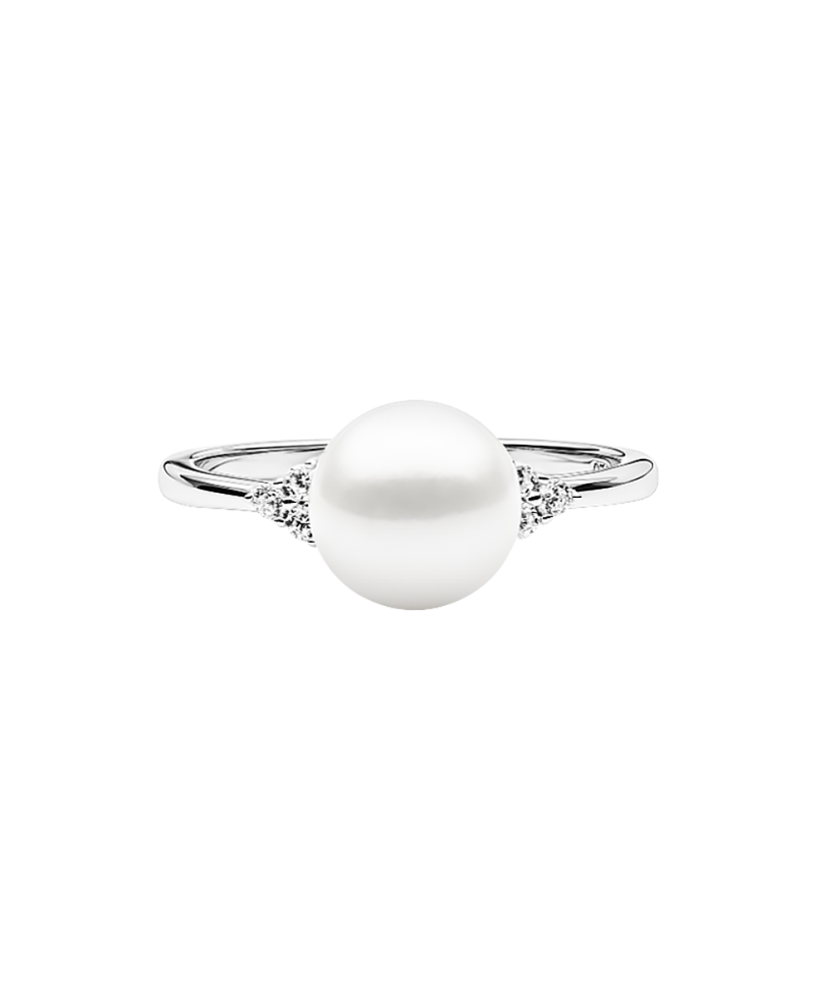 Sterling silver ring with pearl and zircons