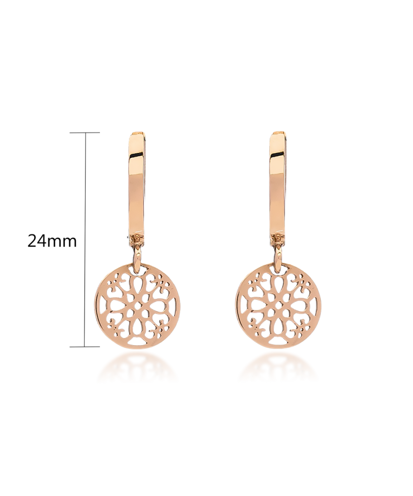 Gold earrings Gold earrings