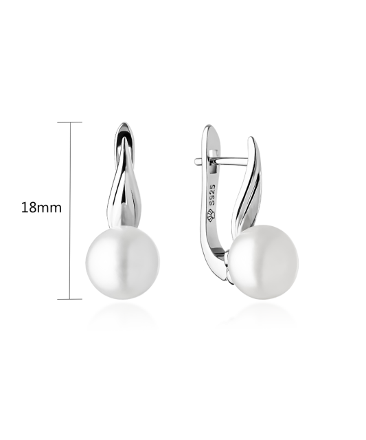 Sterling silver earrings with pearls