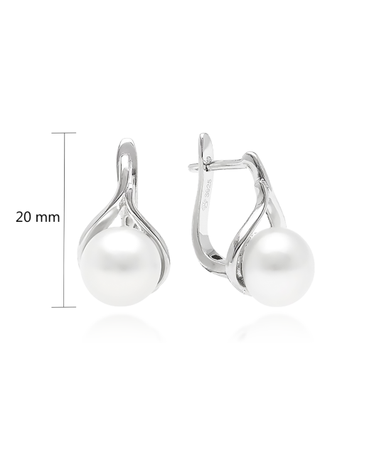 Sterling silver earrings with pearls