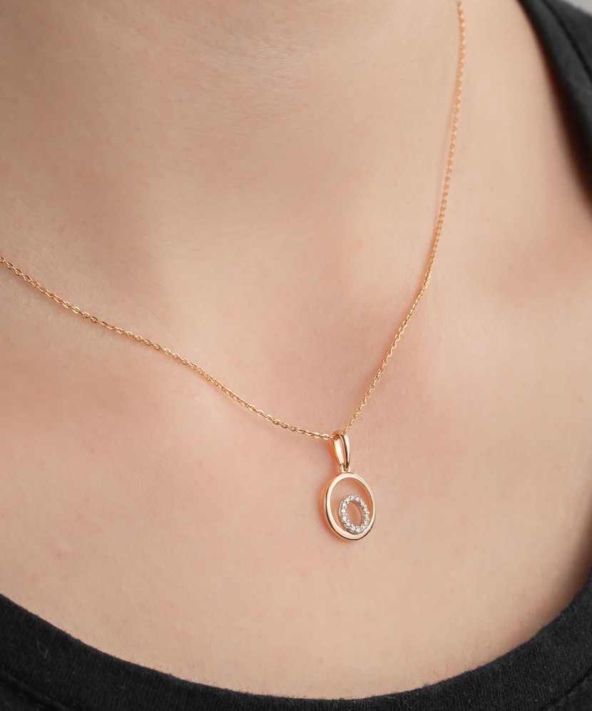 Yellow Gold pendant with diamonds