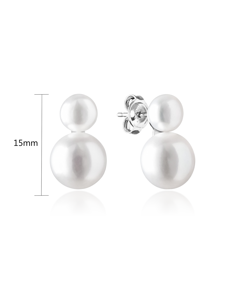 Sterling silver earrings with natural pearls