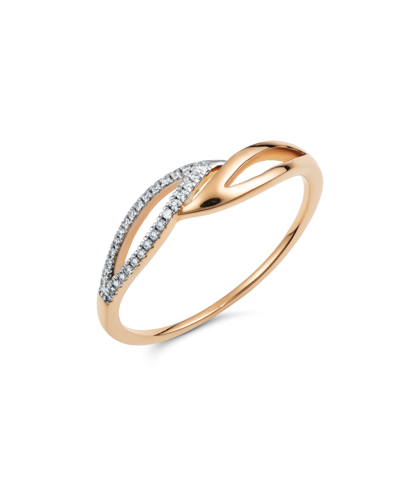 Gold ring with diamonds