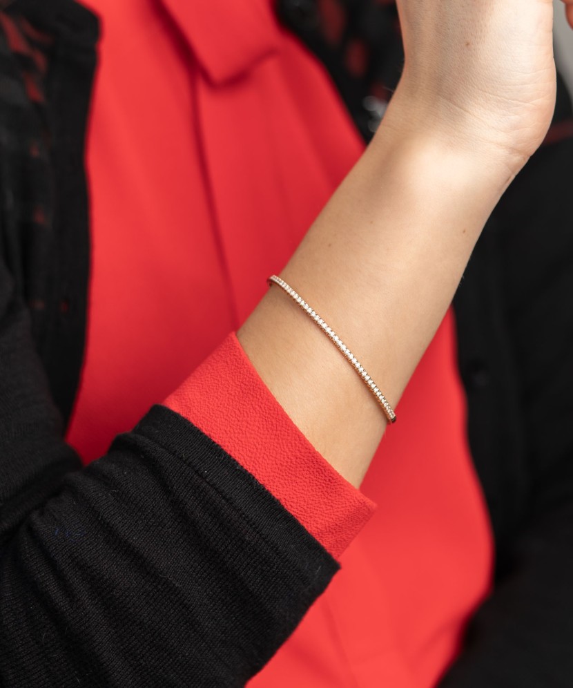 Золотой браслет с бриллиантами Золотой браслет с бриллиантами