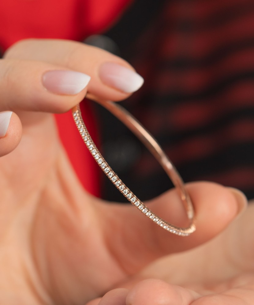 Золотой браслет с бриллиантами Золотой браслет с бриллиантами