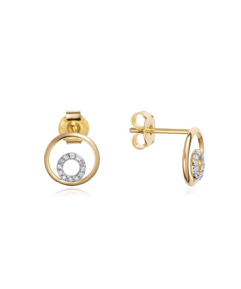 Yellow Gold earrings with diamonds