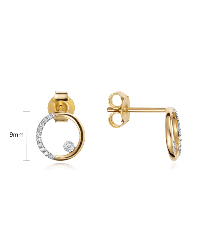 Yellow Gold earrings with diamonds