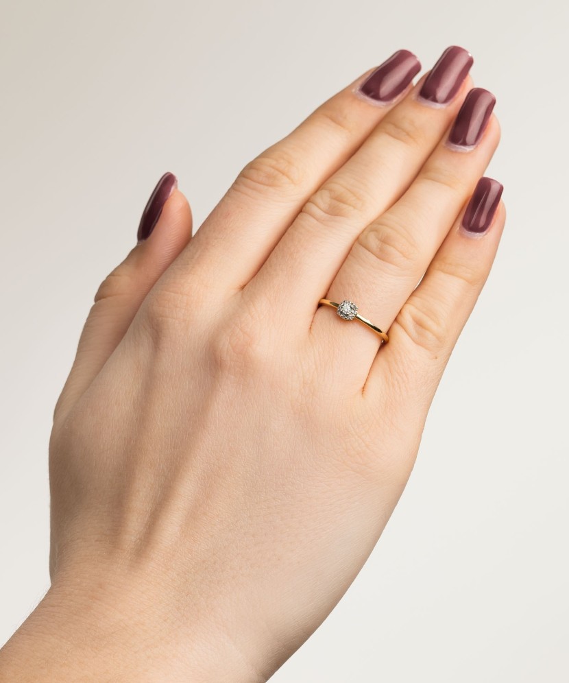 Кольцо из желтого золота с бриллиантами