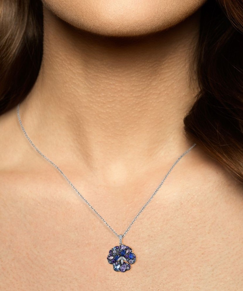 Подвеска из серебра со шпинелями и фианитами Подвеска из серебра со шпинелями и фианитами