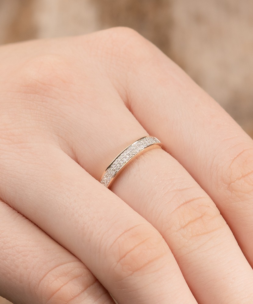 Золотое кольцо с алмазами