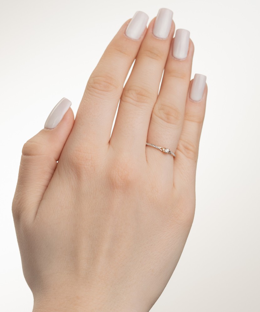 Gold ring with diamonds Gold ring with diamonds