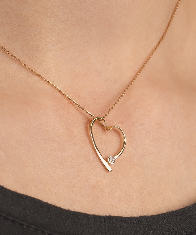 Yellow gold pendant with diamond "Hearts"