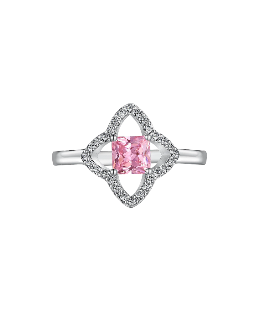 Серебряное кольцо с цирконами Серебряное кольцо с цирконами