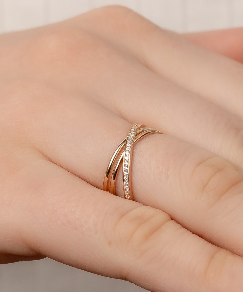 Gold ring with zircons Gold ring with zircons