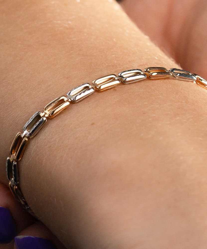 Gold bracelet