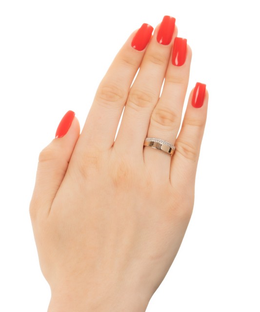 Gold ring with zircons