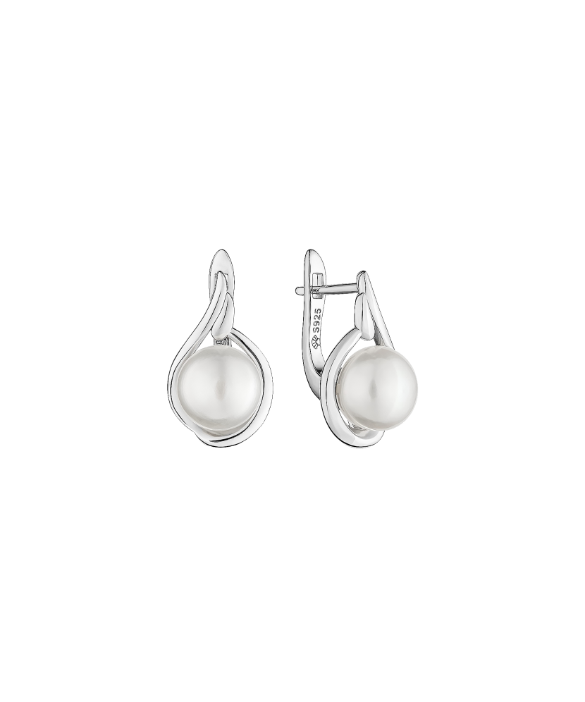 Sterling silver earrings with pearls