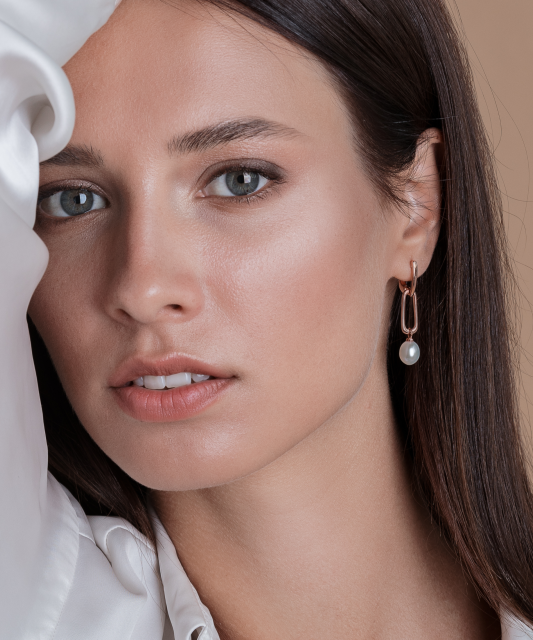 Gilded sterling silver earrings with pearls