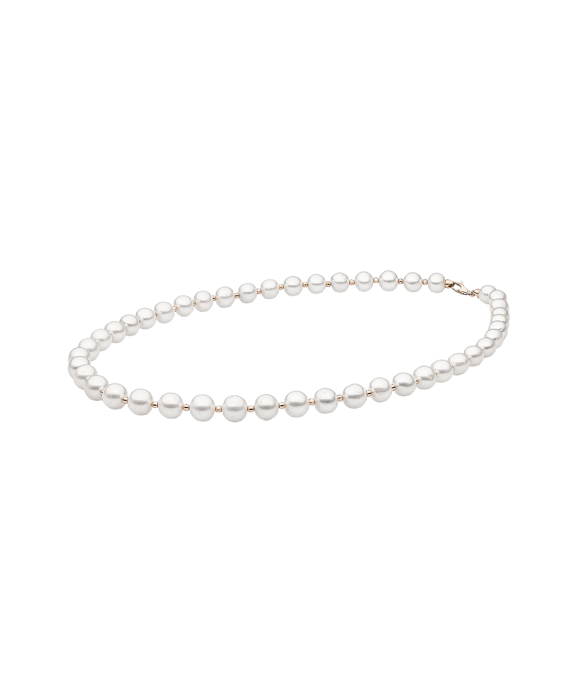 Pearl necklaces with gold