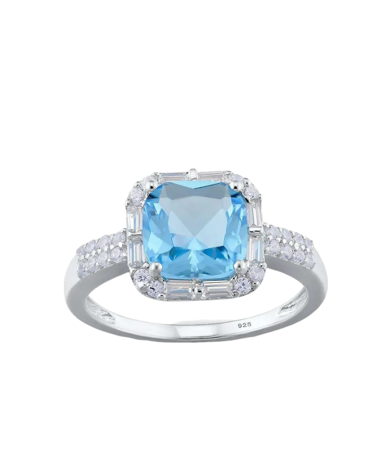Sterling silver ring with zircons