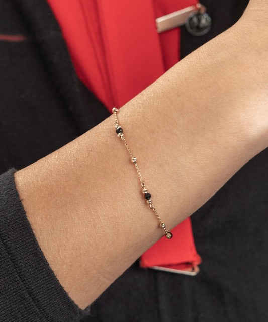 Gold bracelet with spinels