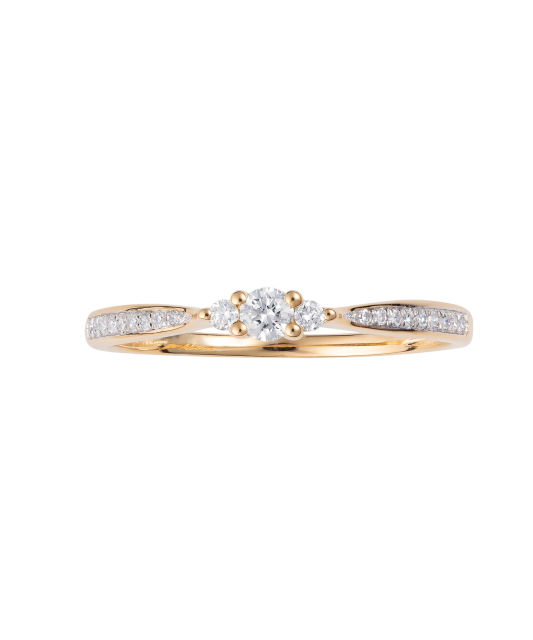 Gold ring with diamonds