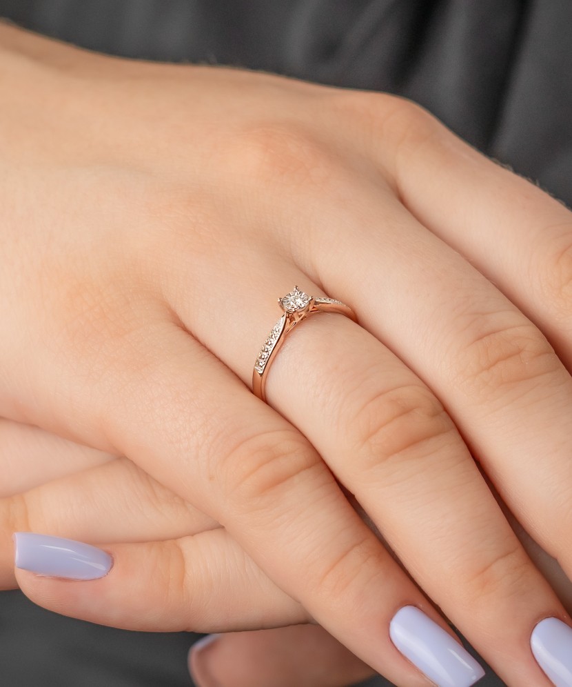 Gold ring with diamonds Gold ring with diamonds