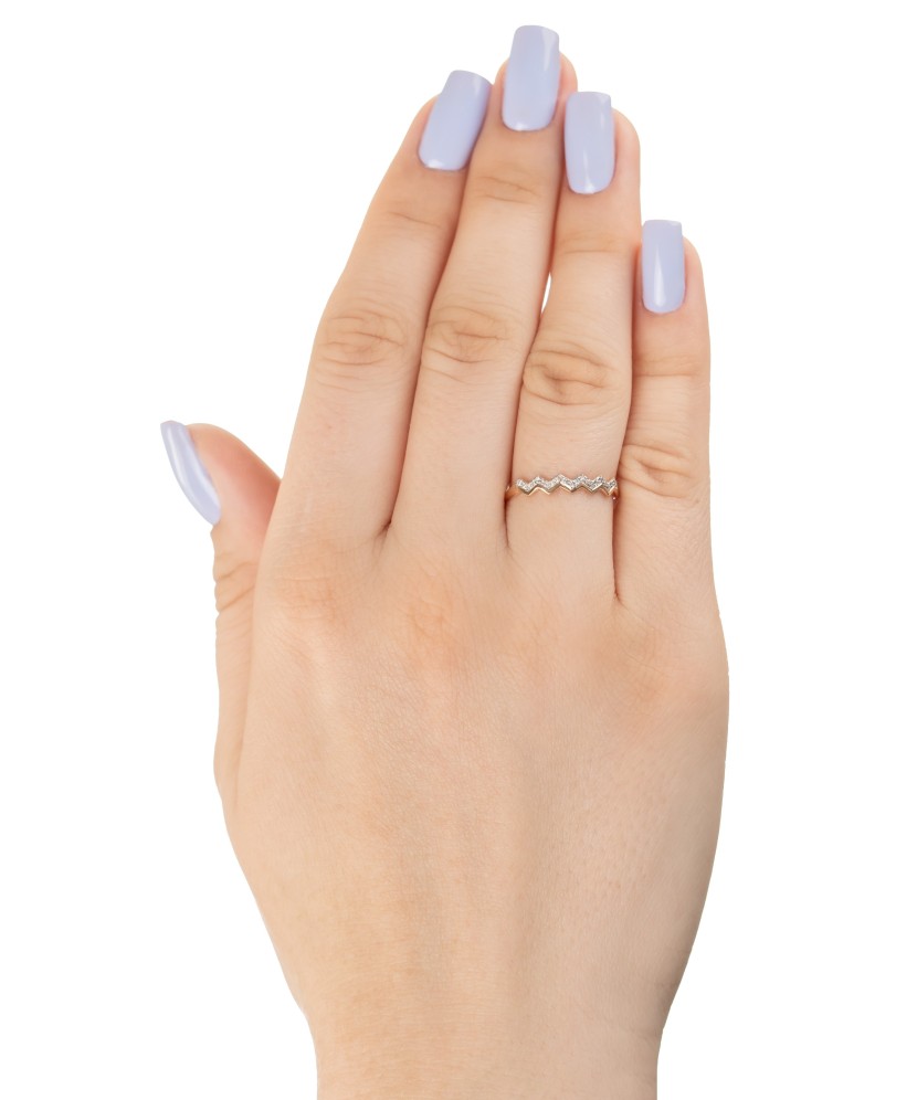 Золотое кольцо с алмазами Золотое кольцо с алмазами