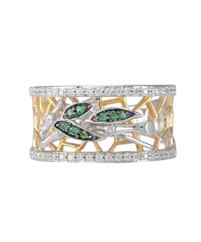 Кольцо из серебра с фианитами Кольцо из серебра с фианитами