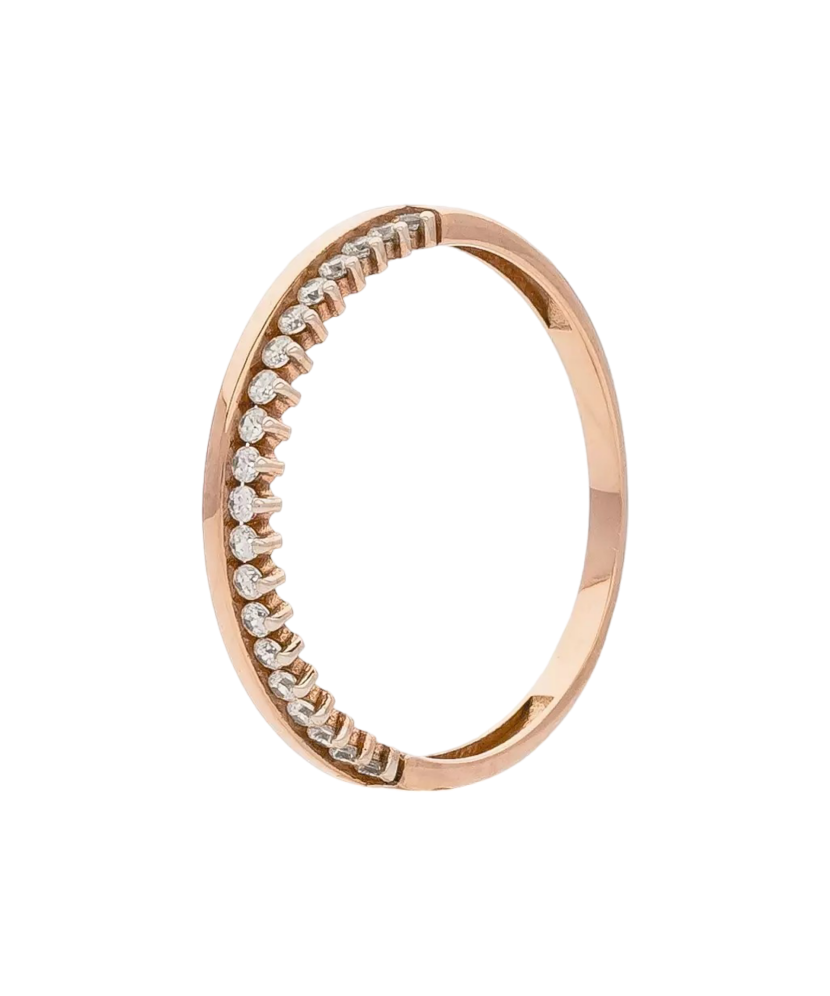 Gold ring with zircons