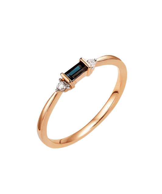 Gold ring with sapphire and diamonds