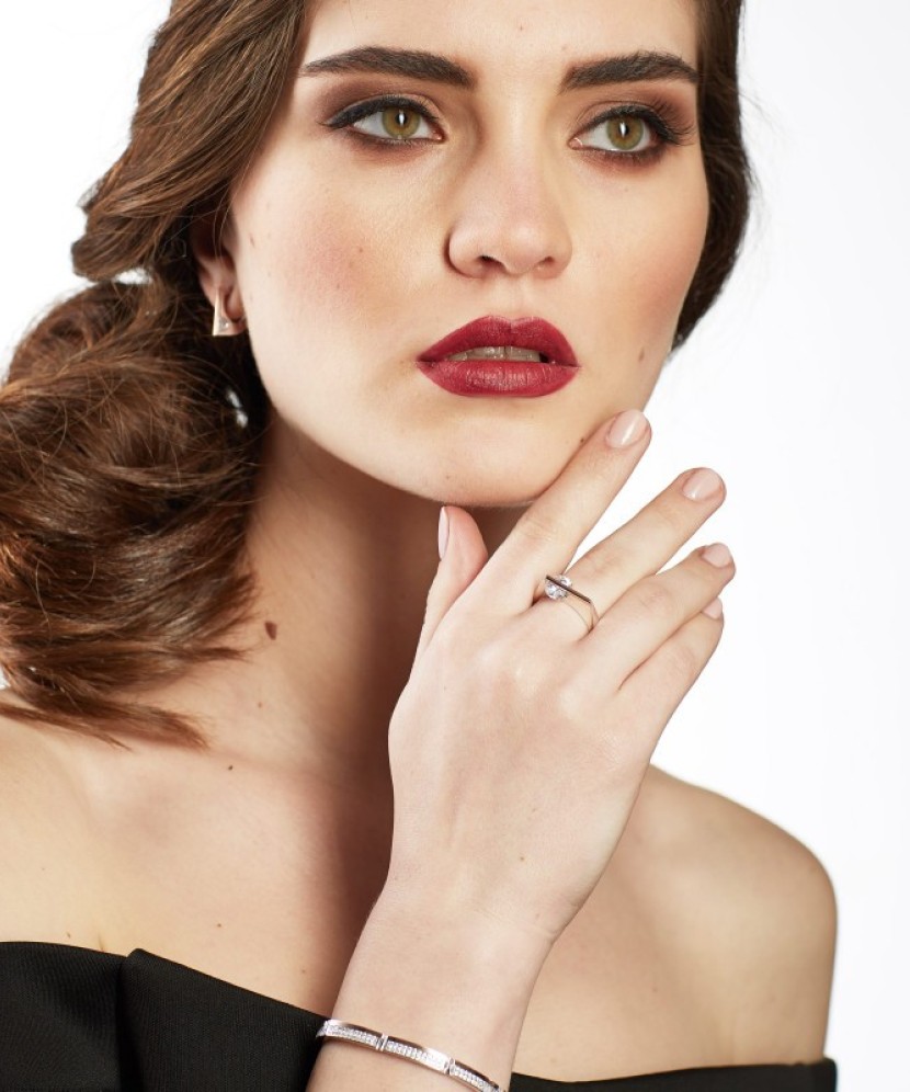 Sterling silver earrings gold plated with zircons Sterling silver earrings gold plated with zircons