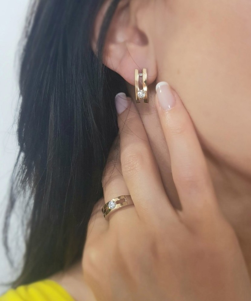 Серьги из позолоченного серебра с цирконами