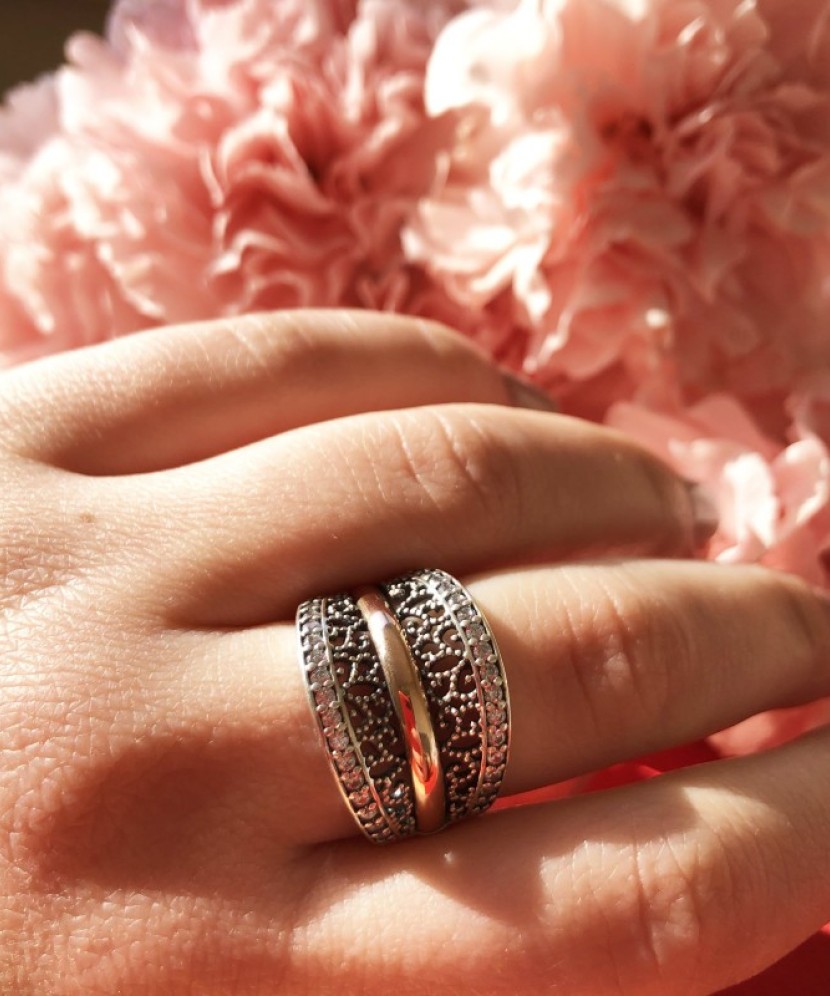 Gold plated silver ring  with zircons