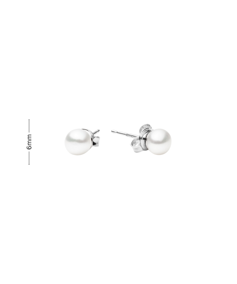 Sterling silver earrings with pearls