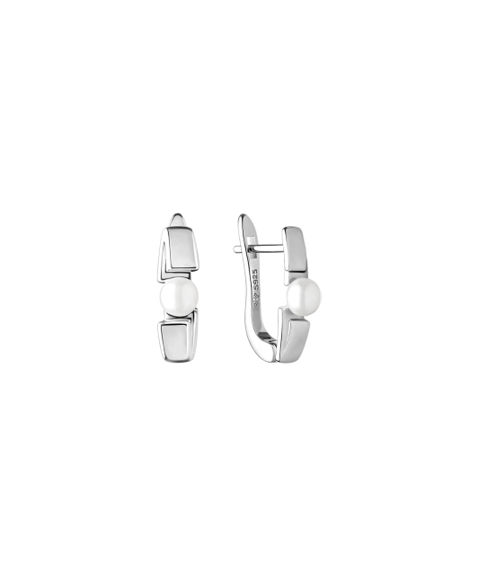 Sterling silver earrings with natural pearls