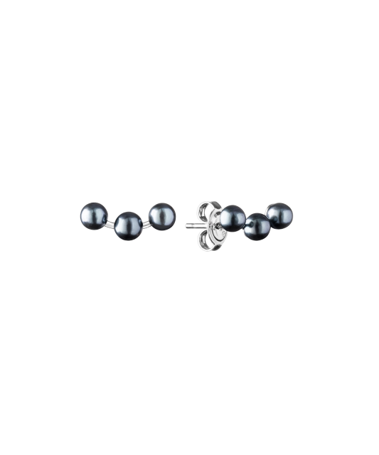Sterling silver earrings with pearls
