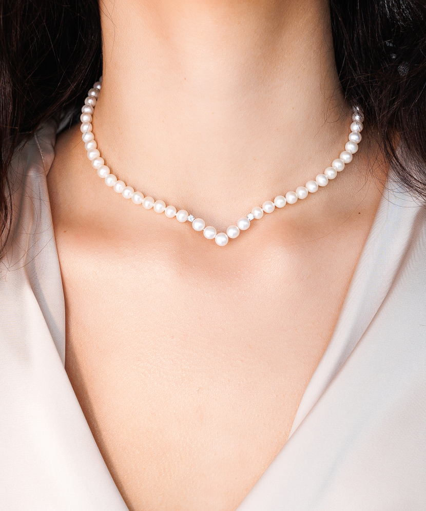 Pearl necklaces with sterling silver and zircons