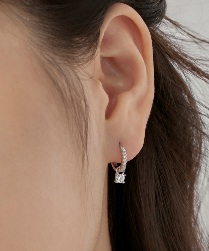 Sterling silver earrings with zircons