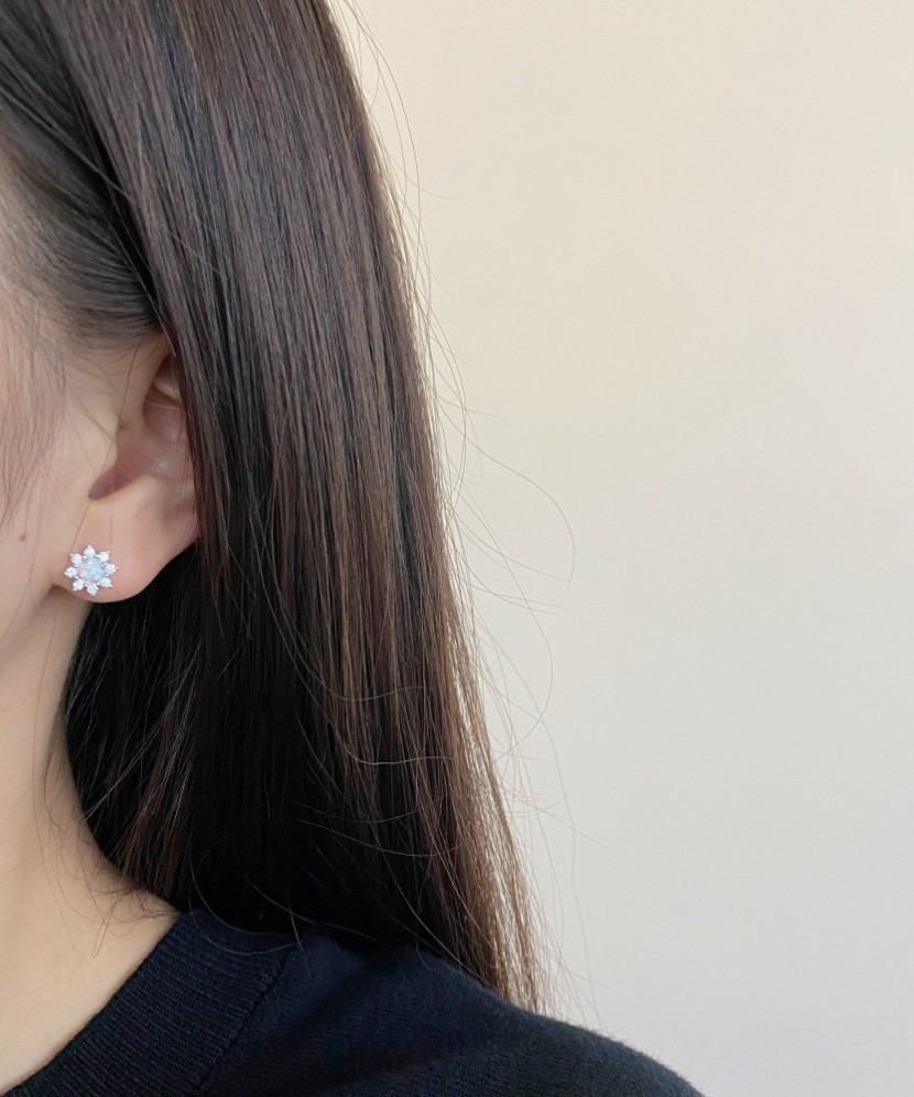 Серьги из серебра с опалом и цирконами