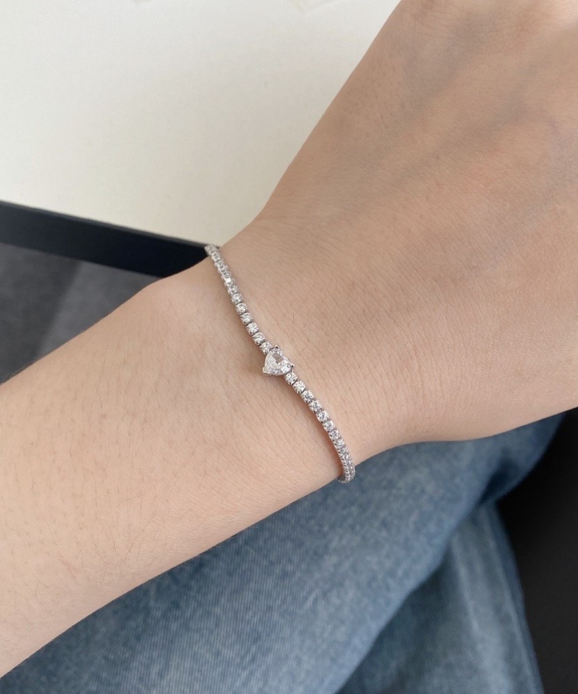 Sterling Silver bracelet with zircons