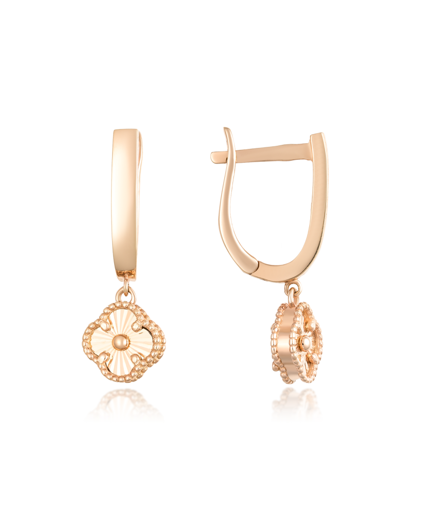 Gold earrings Gold earrings