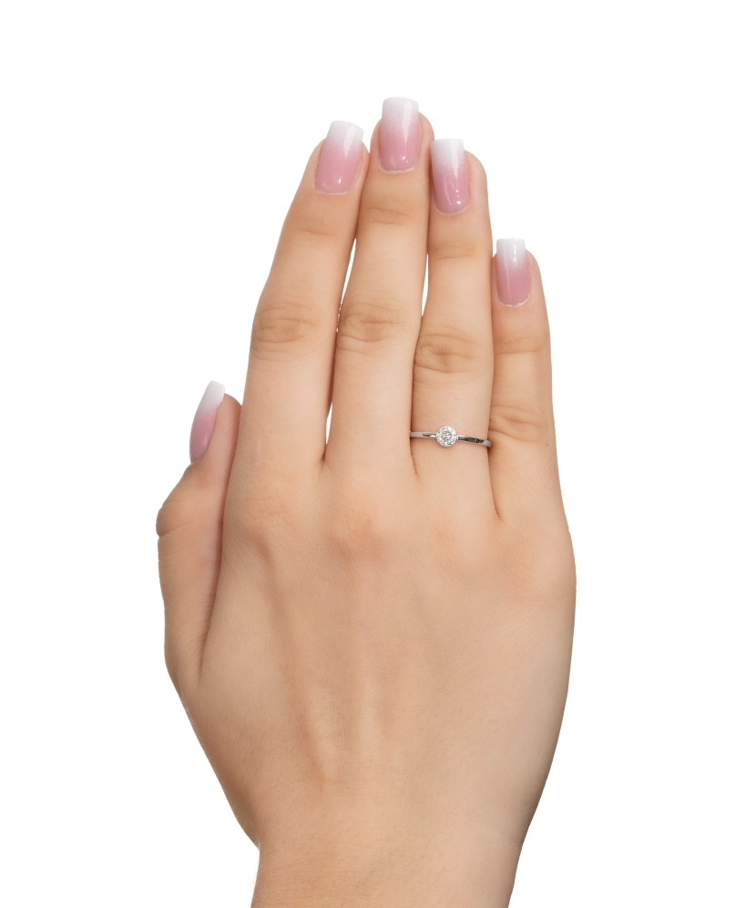 White gold ring with zircons White gold ring with zircons