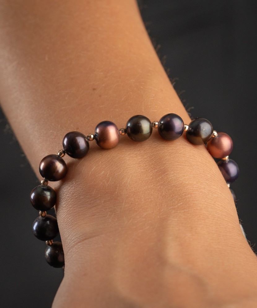 Pearl braceletwith gold Pearl braceletwith gold