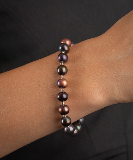 Pearl braceletwith gold