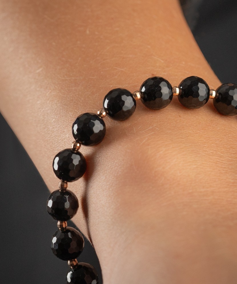 Золотой браслет с ониксом 8mm Золотой браслет с ониксом 8mm