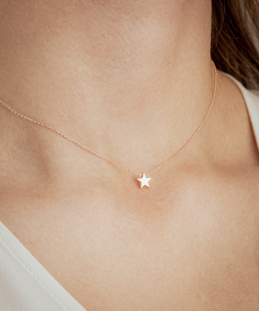 Gold chain with pendant "star"